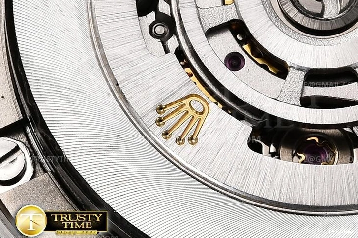 1102 ComfortFit R2DJ0257A – DJ2 41mm 658